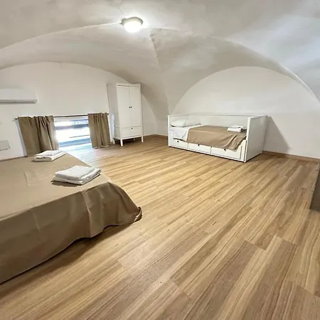 Daire Plebiscito House 63