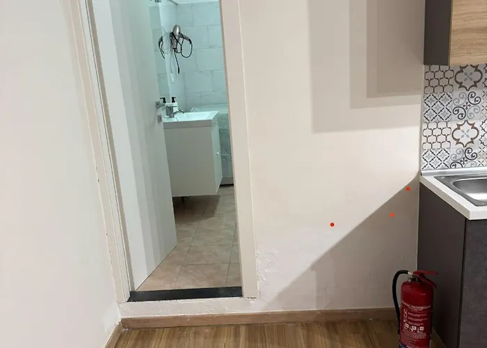 Plebiscito House 63 * 卡塔尼亚